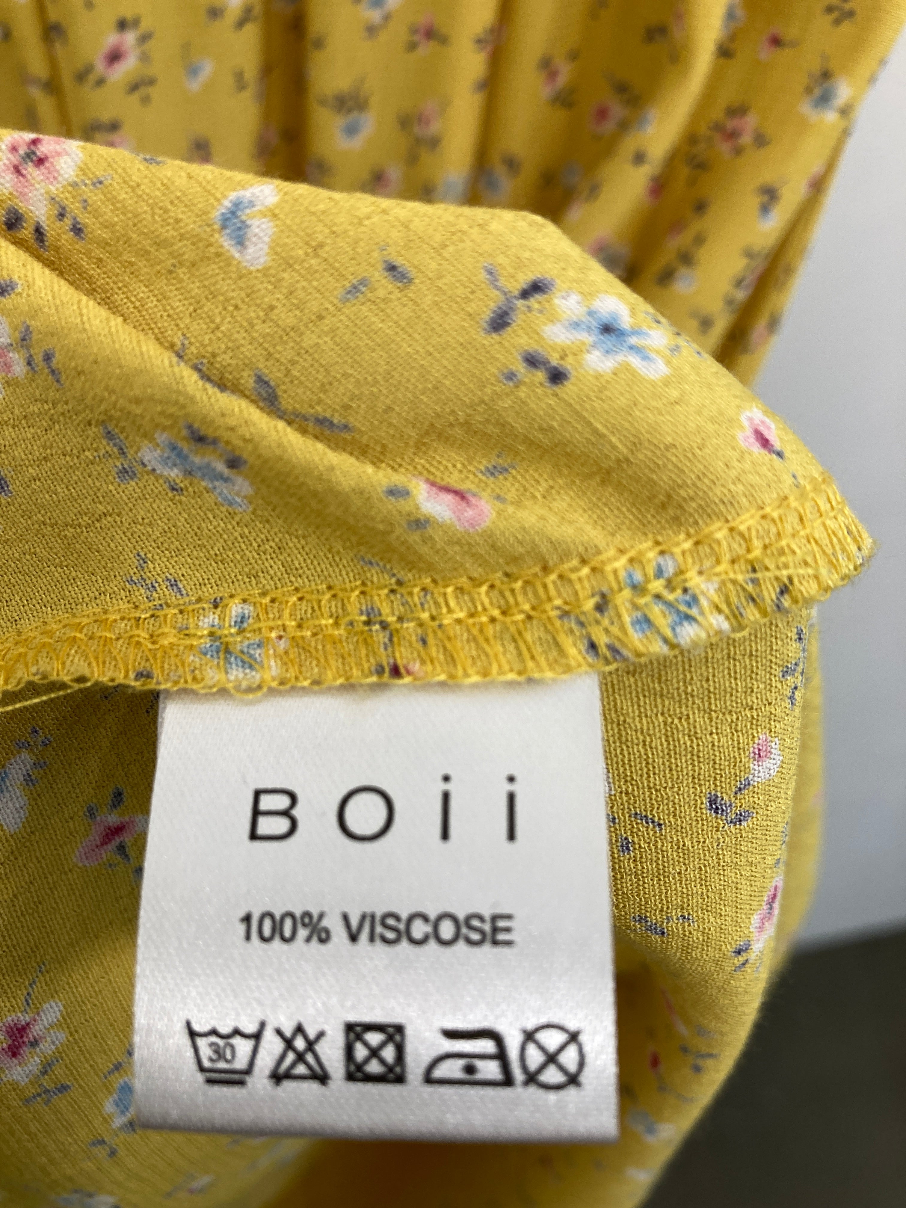 Boii Studios Kjole